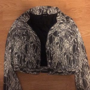 amy’s closet kids jacket sz 16 black white lace